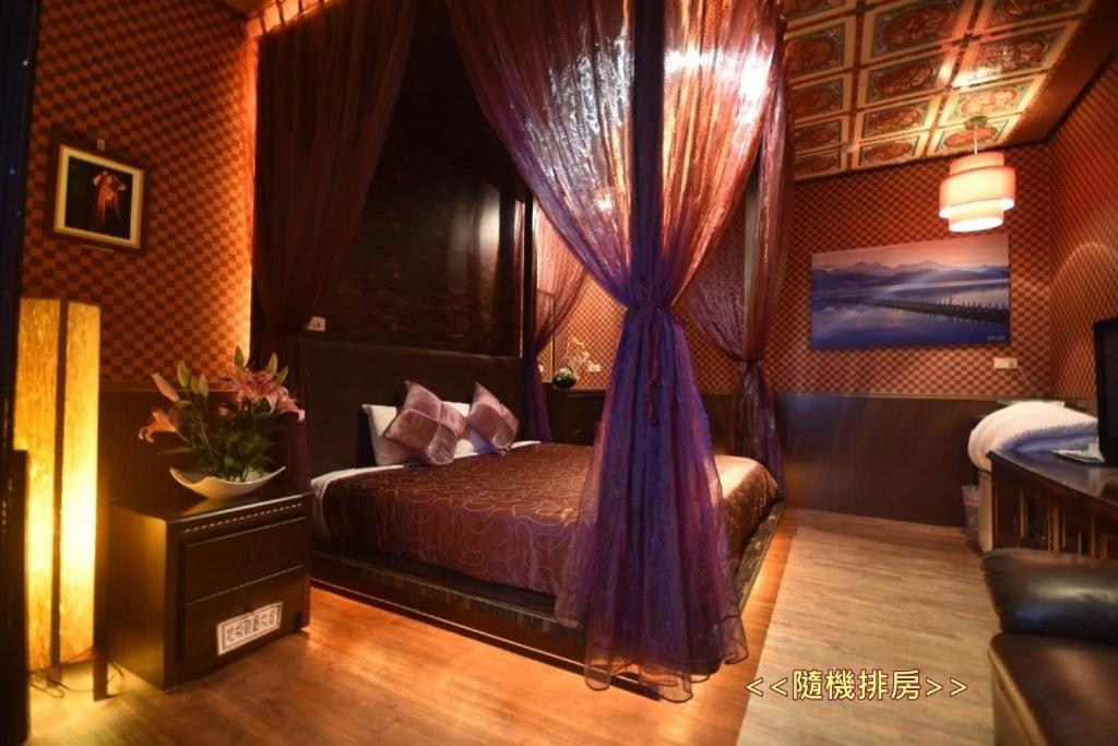 Sun Moon Love Hotel Nantou Exterior photo